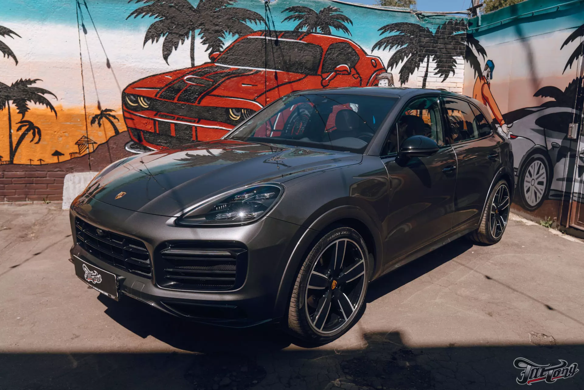 Porsche Cayenne. Оклейка в полиуретан. Окрас дисков